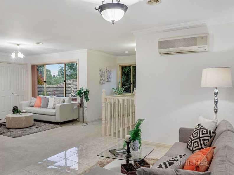 2/20 Meadow Crescent, Mount&nbsp;Waverley image 3