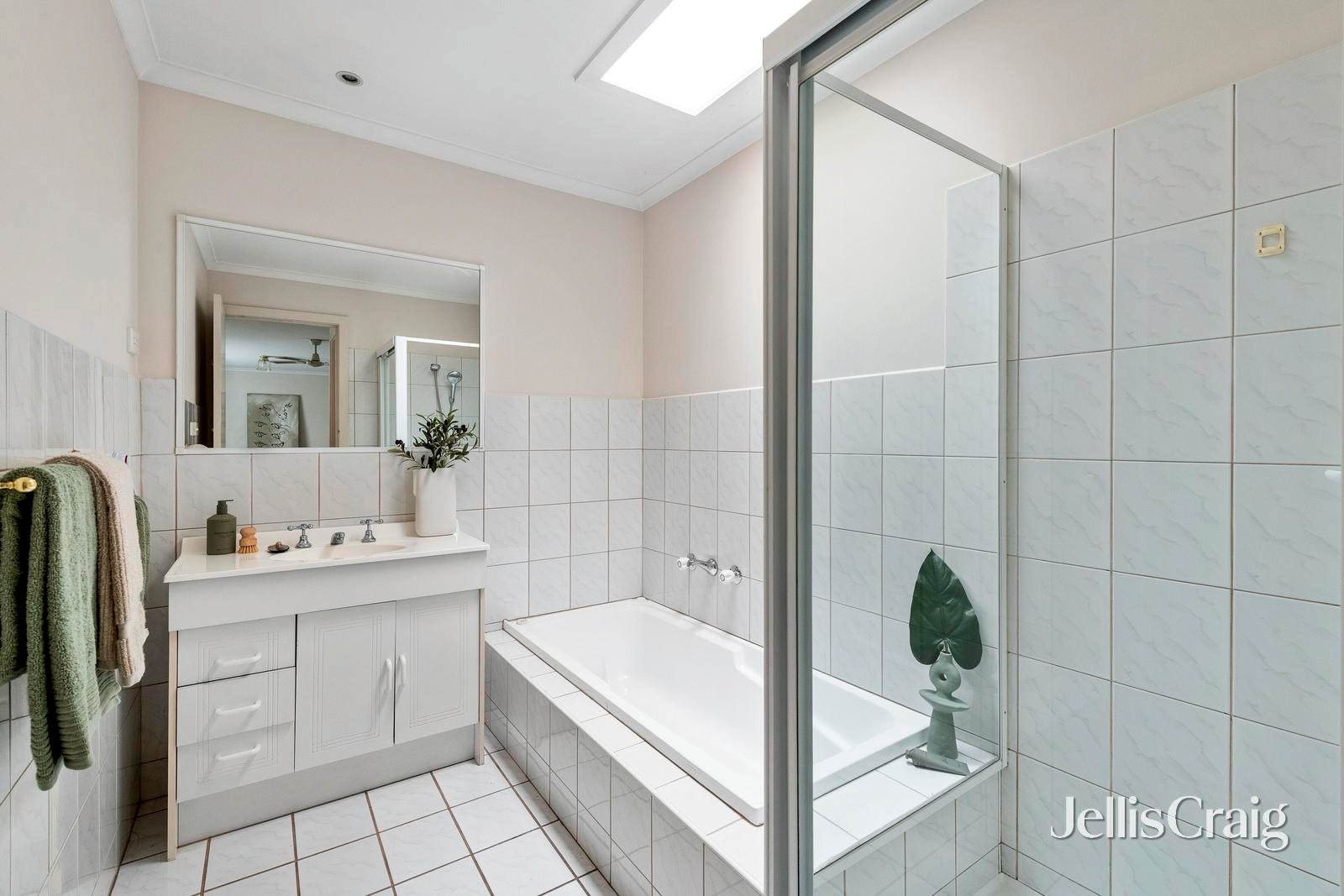2/20 Norris Crescent, Bundoora image 9