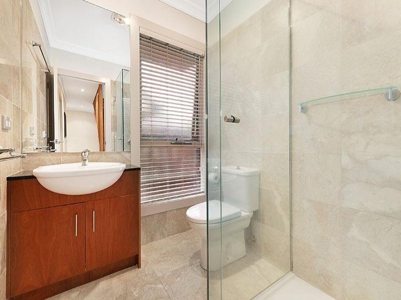 2/20 Orchard Crescent, Mont Albert North image 6