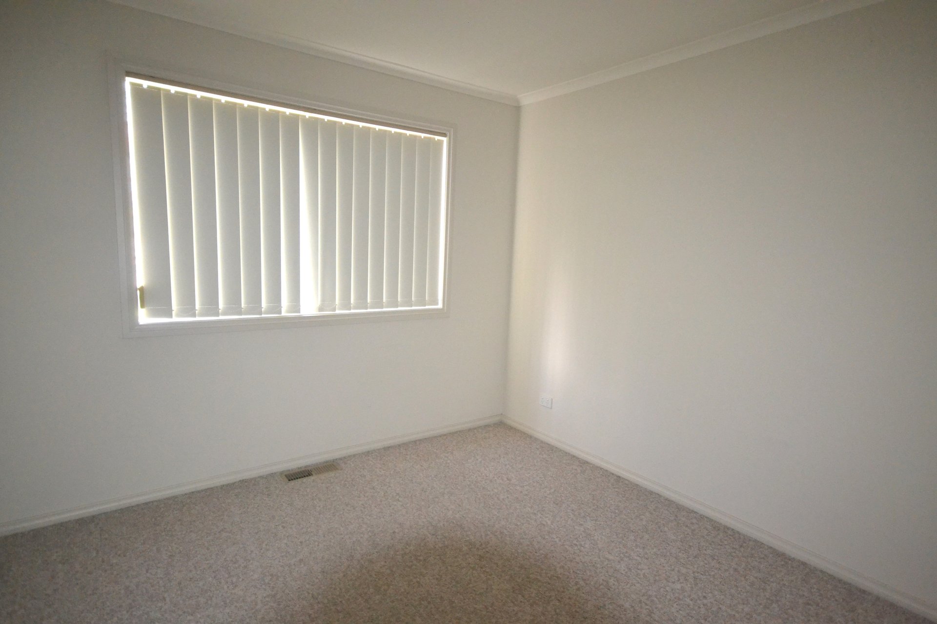 2/20 Parry Drive, Mooroolbark image 4