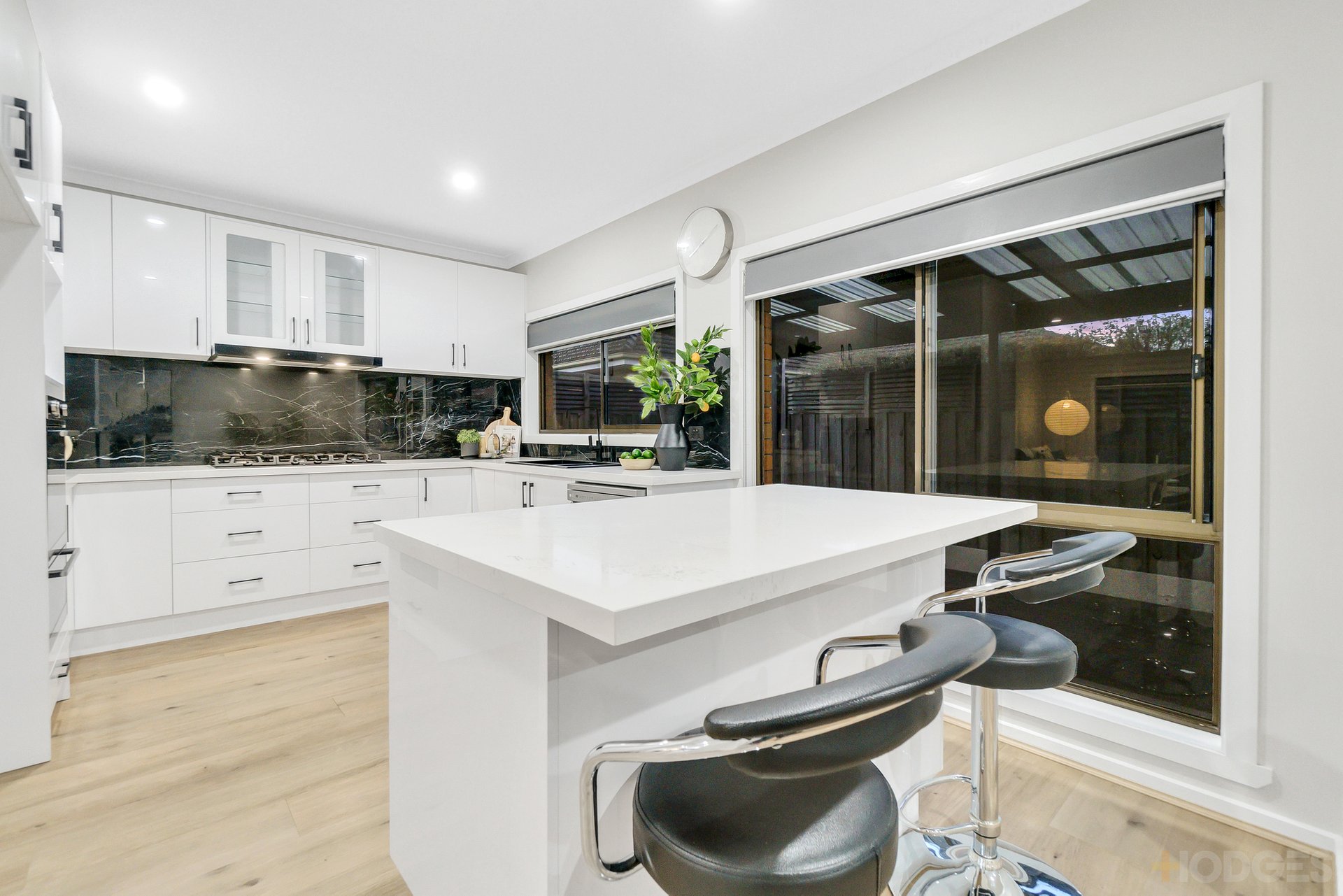 2 / 20 Riviera Street Mentone