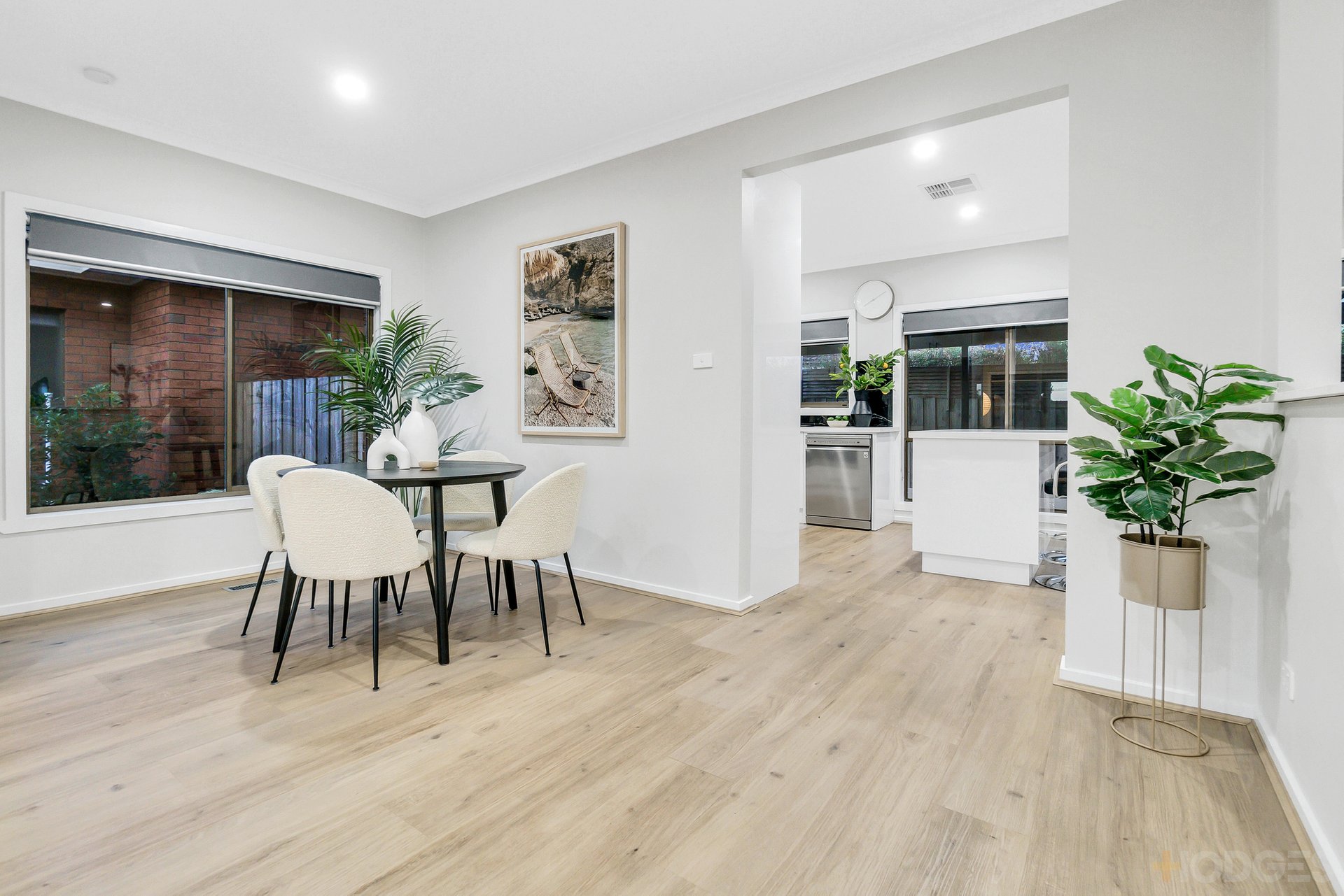 2 / 20 Riviera Street Mentone