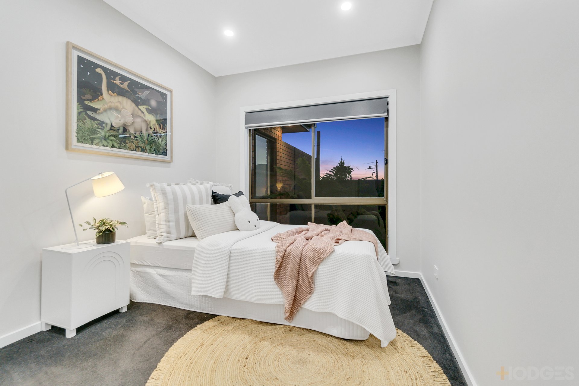 2 / 20 Riviera Street Mentone