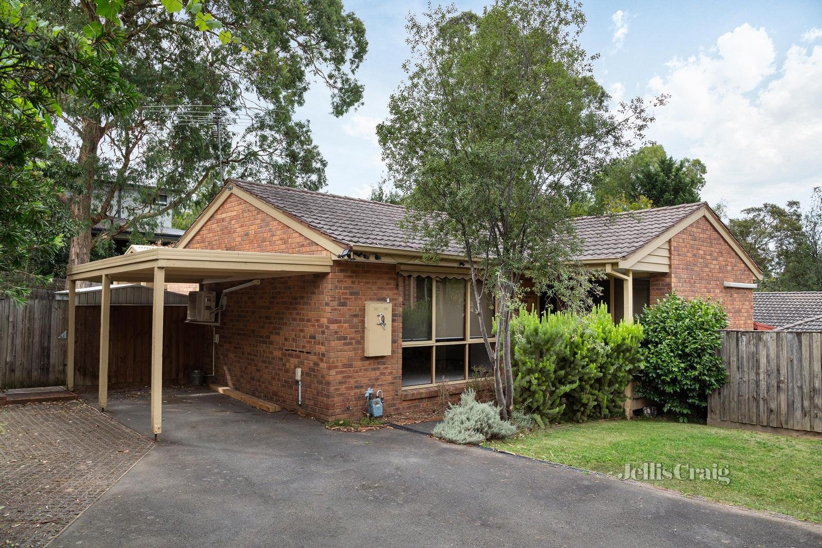 2/20 Silver Street, Eltham image 1