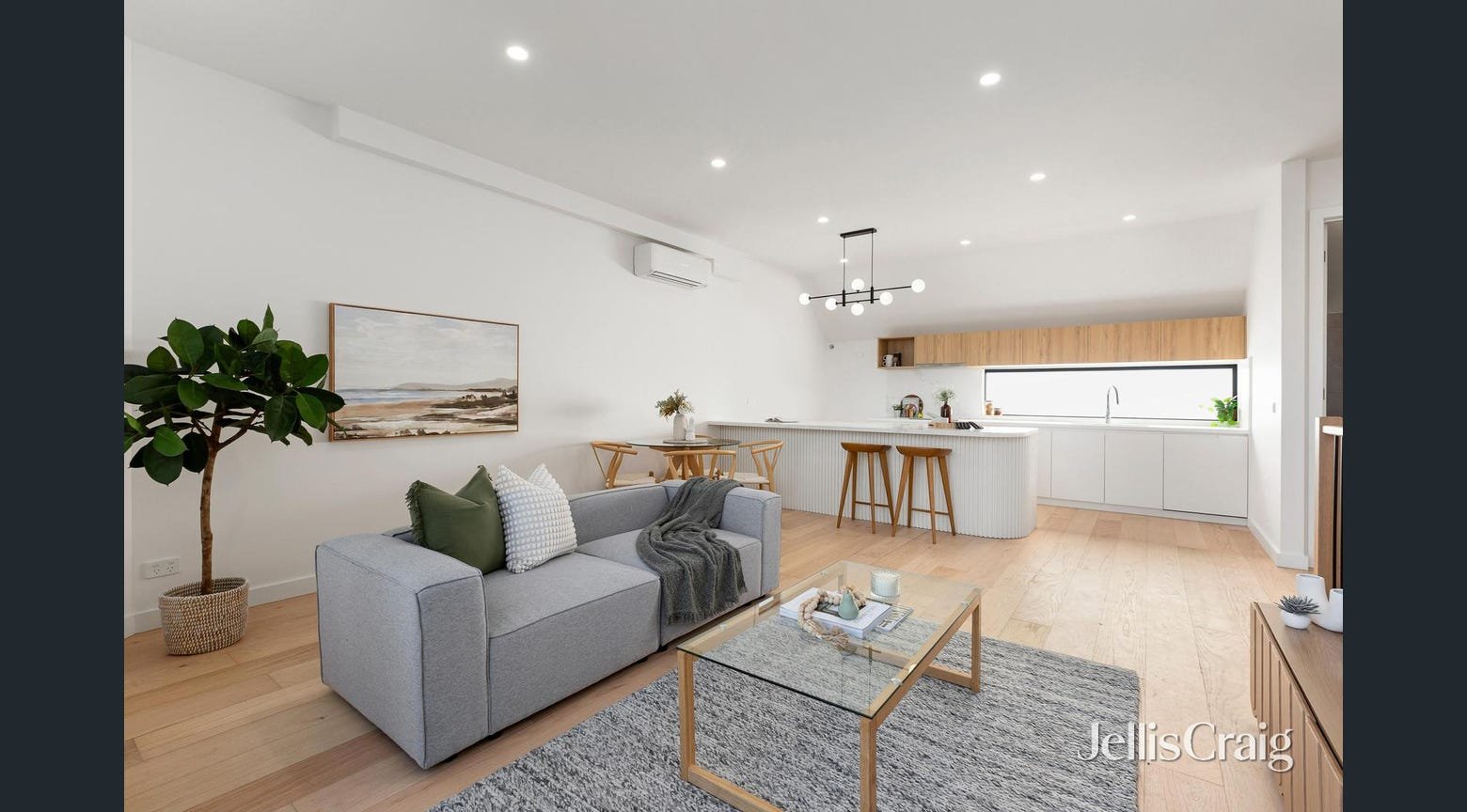 2/20 Staley Street, Brunswick image 2