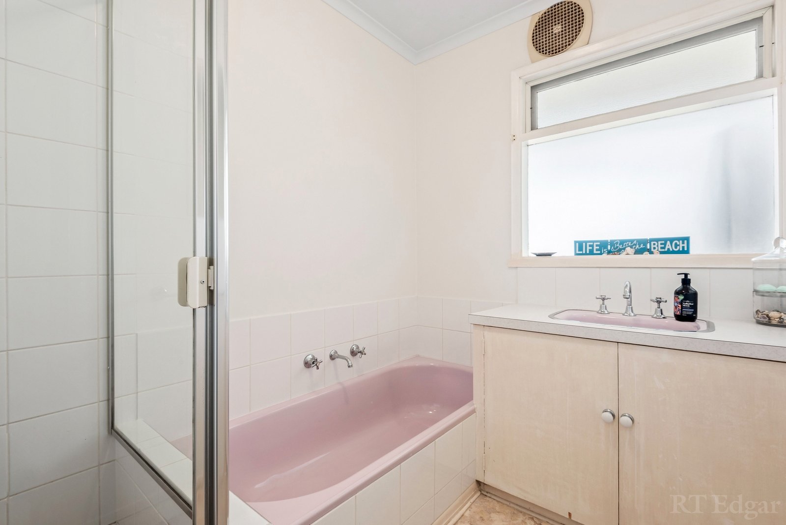 Property Gallery Thumbnail 9