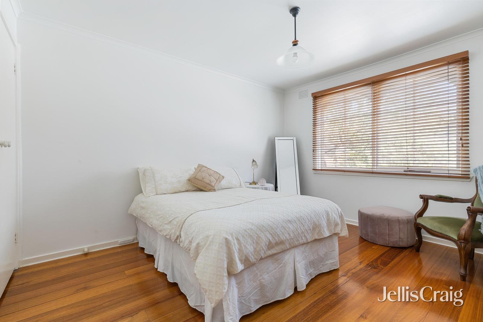 2/20 Thornton Avenue, Surrey Hills image 4