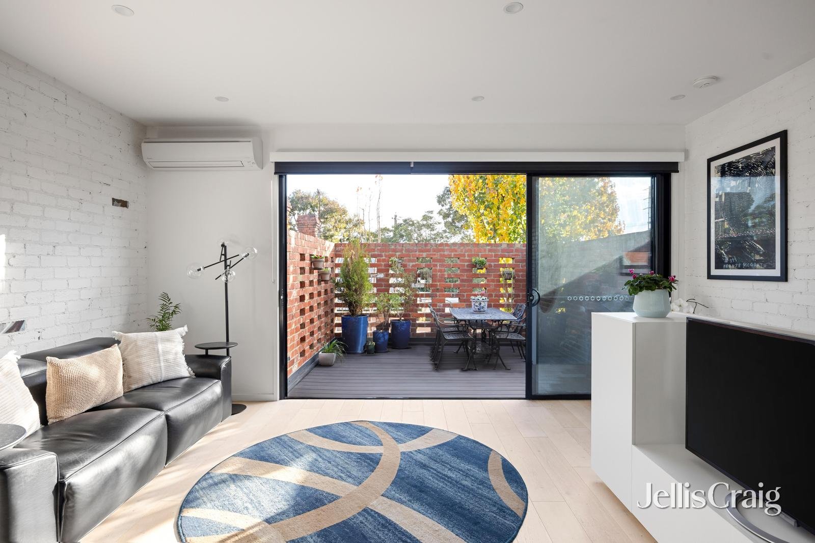 2/20 Woolton Avenue, Thornbury image 2