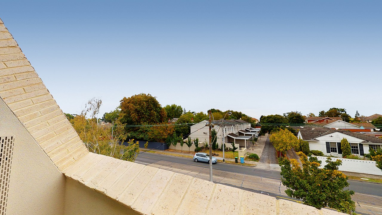 2/200 Cotham Road, Kew image 7