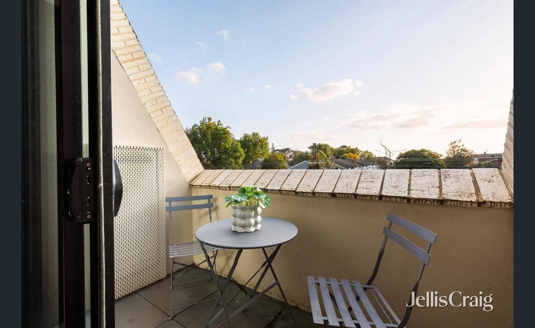 2/200 Cotham Road, Kew image 8