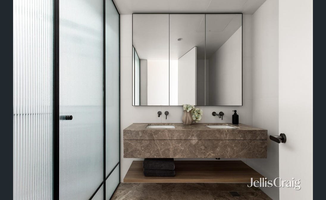 2/200 Cotham Road, Kew image 10