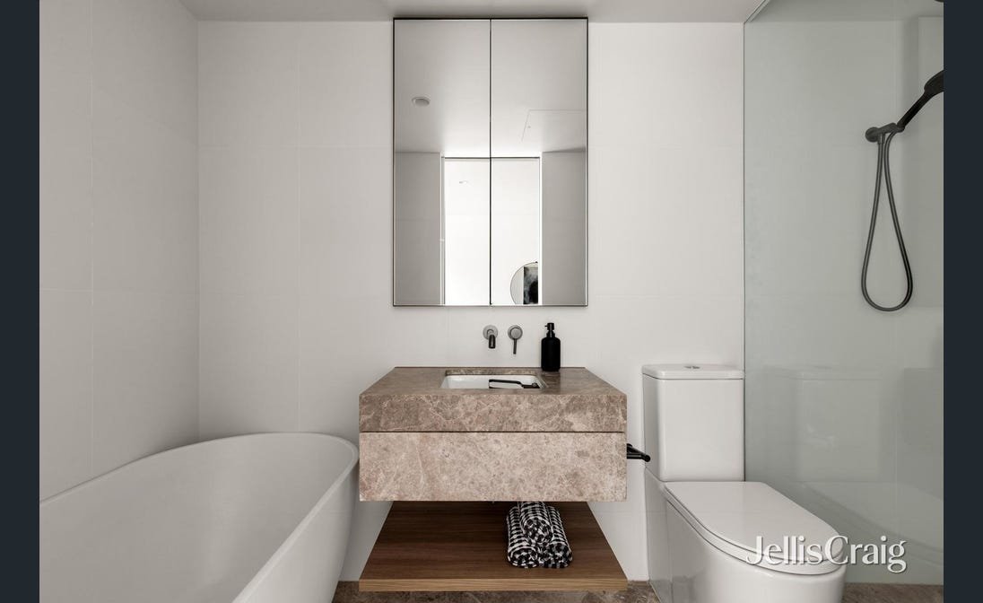 2/200 Cotham Road, Kew image 11