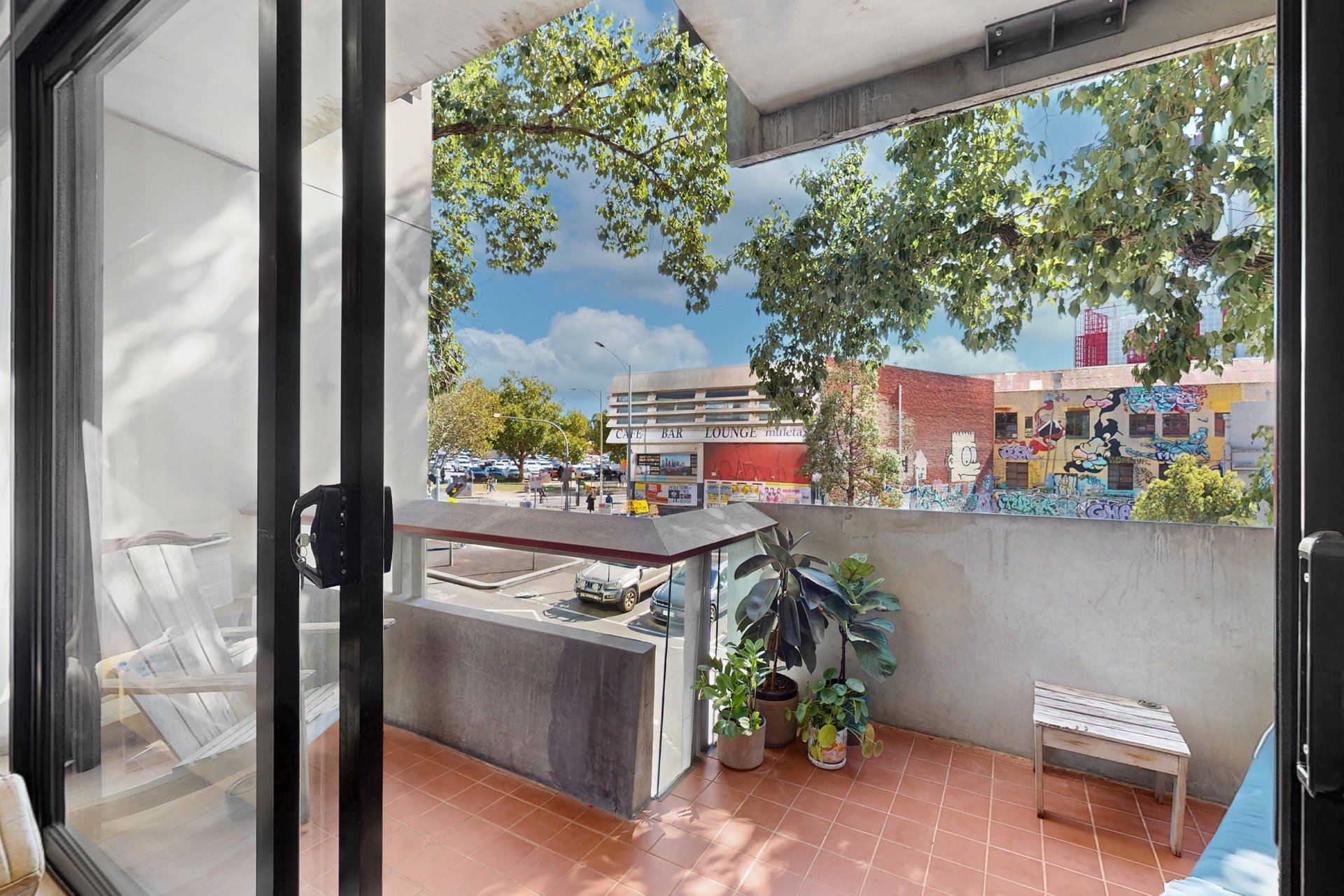 2 / 201 Franklin Street MELBOURNE