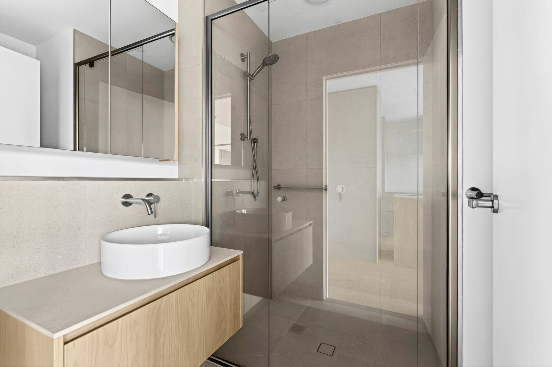 220/1 York Street, Geelong image 7