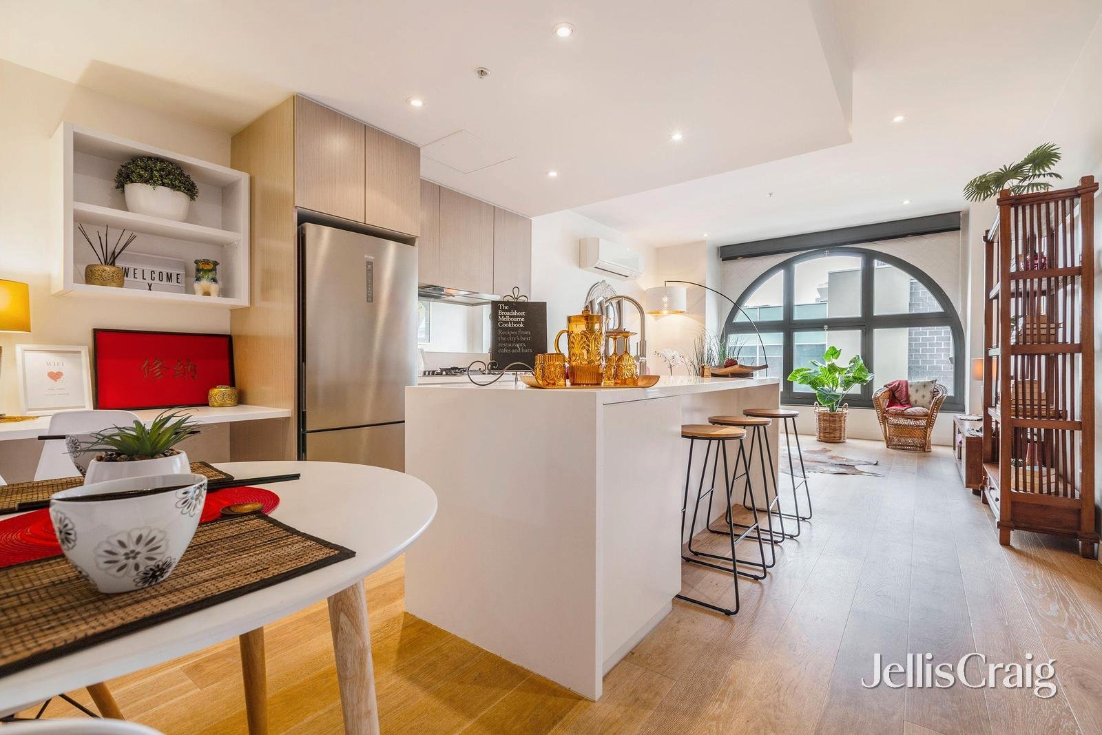 220/140 Swan Street, Richmond image 3