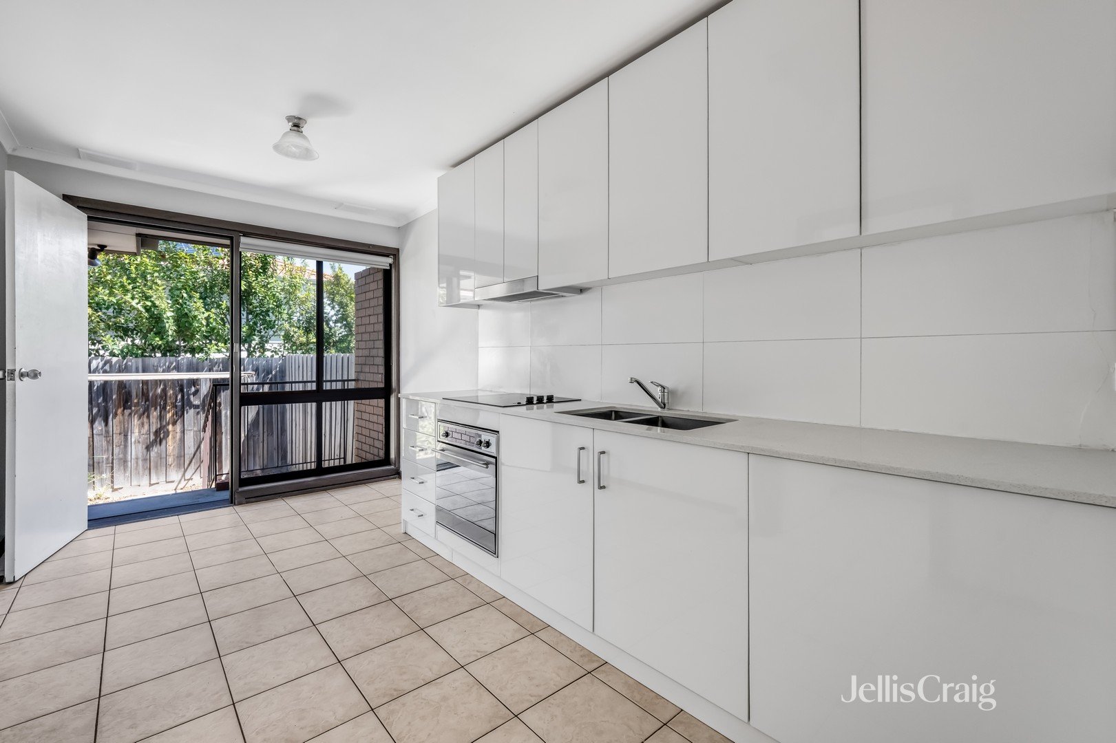 2/204 Union Street, Brunswick West image 3