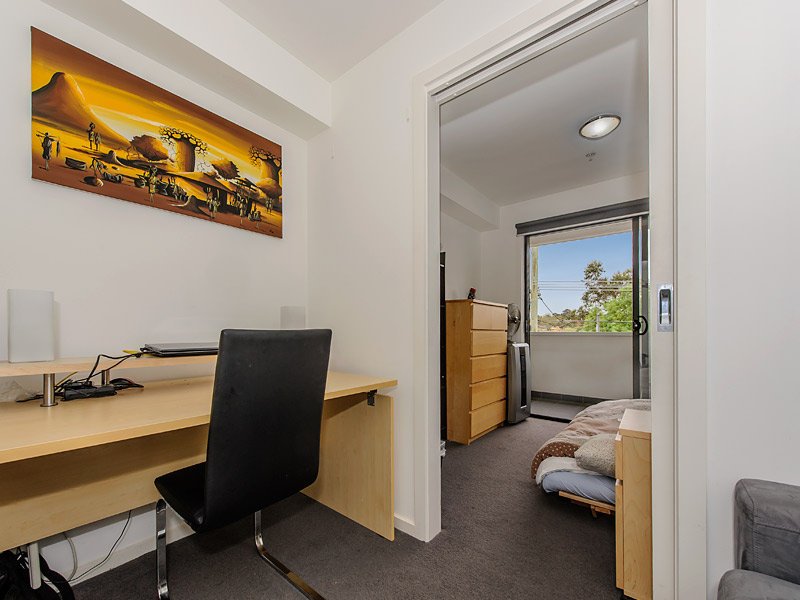 220/484 Elgar Road, Box Hill image 4