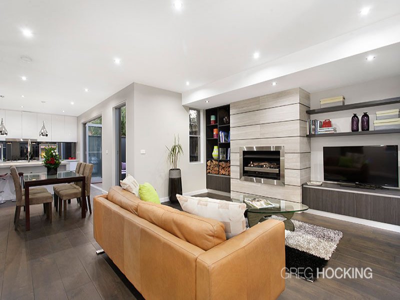 2/205 Anderson Street, Yarraville image 2