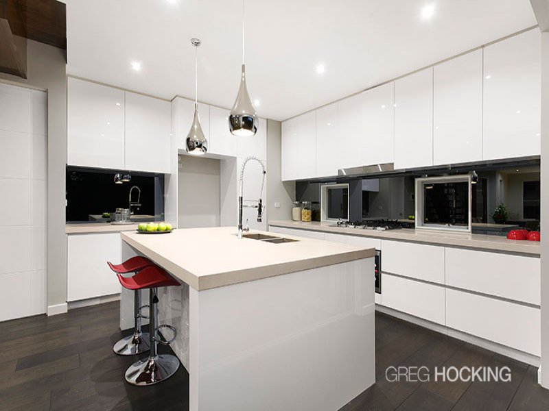 2/205 Anderson Street, Yarraville image 5