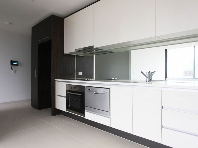 Property Gallery Thumbnail 3