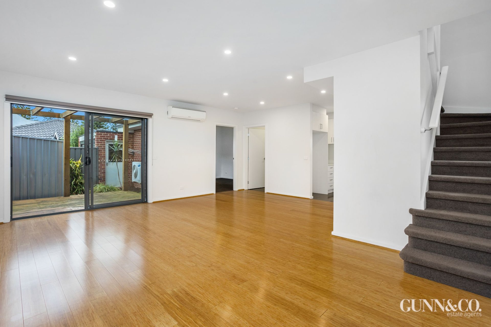 2/206 Queen Street, Altona image 5