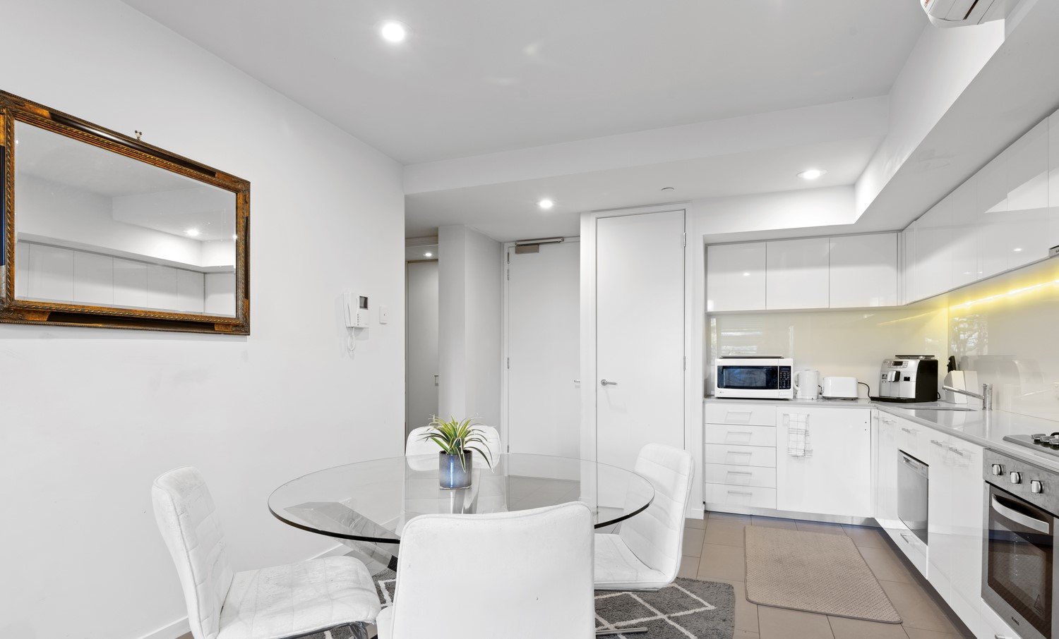 220/632 Doncaster Road, Doncaster&nbsp;East image 2