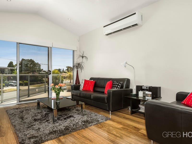 2/208 Queen Street, Altona image 7