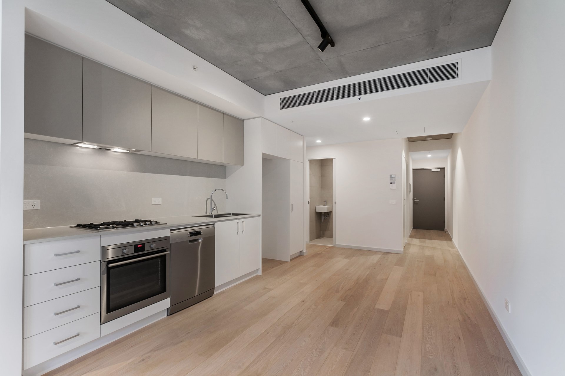 220/81 Hobsons Road, Kensington image 2