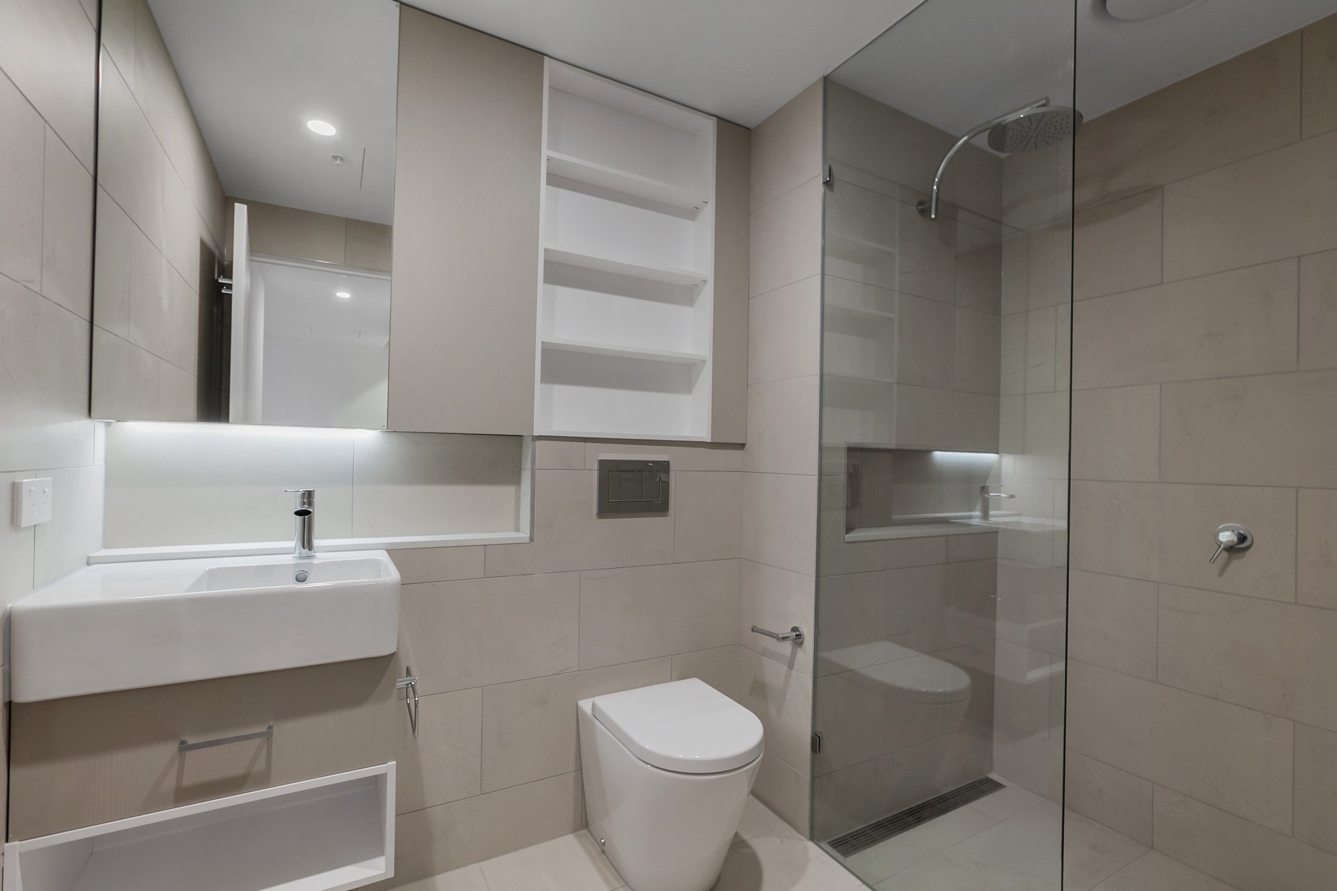 220/81 Hobsons Road, Kensington image 9