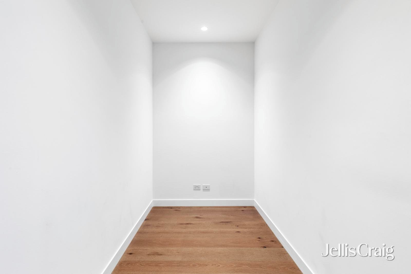 2209D/648 Lonsdale Street, Melbourne image 8