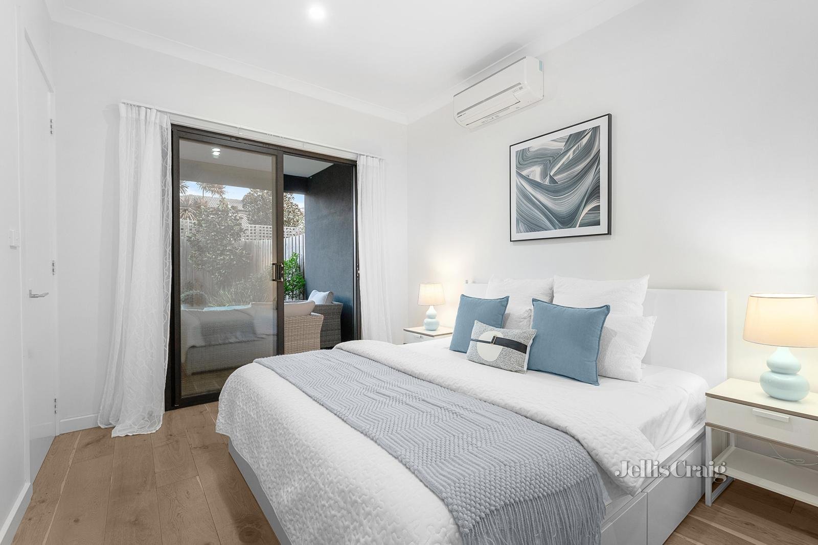 2/21-23 Angus Drive, Glen Waverley image 5