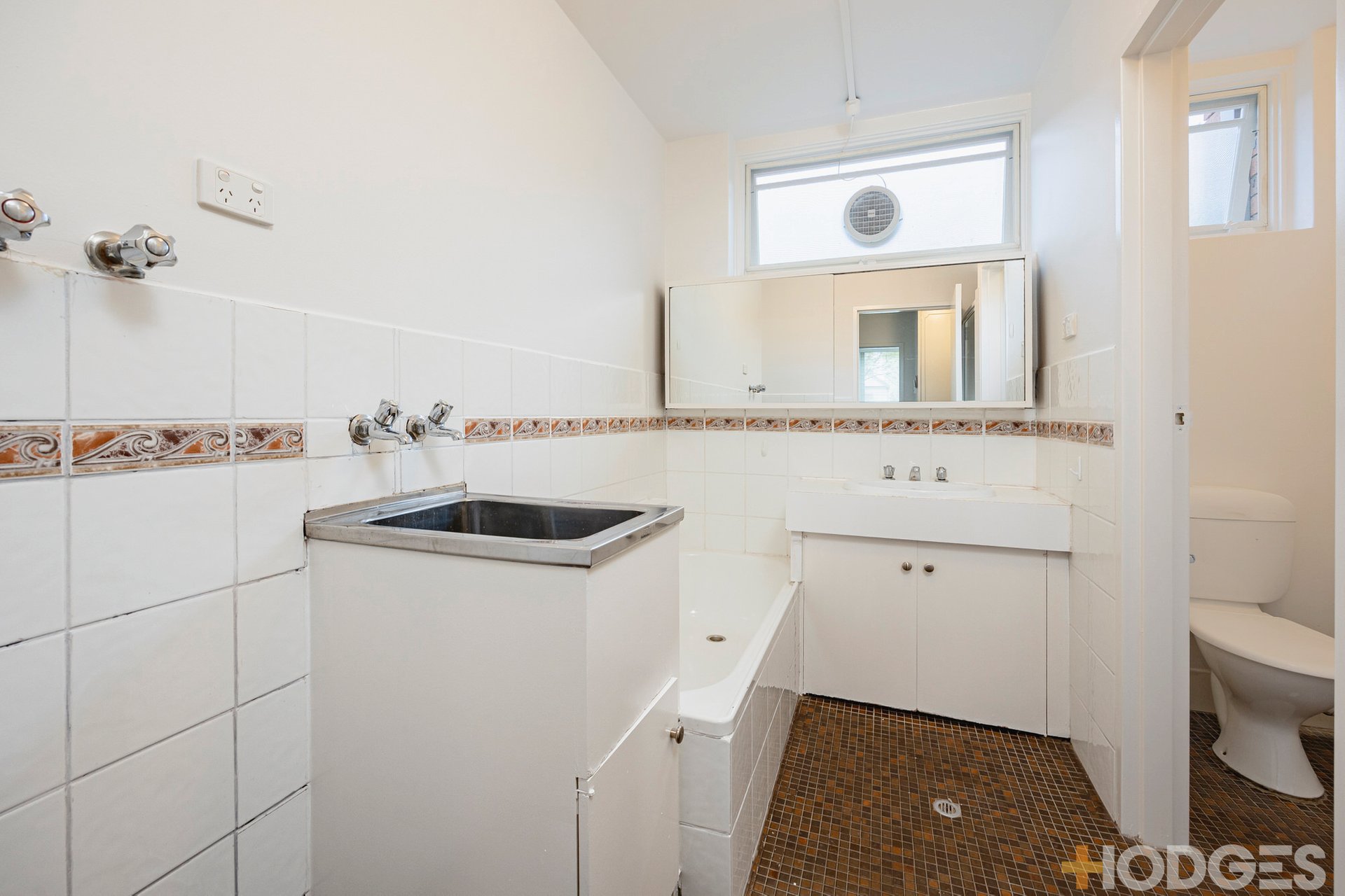 2 / 21 Ardrie Road MALVERN EAST