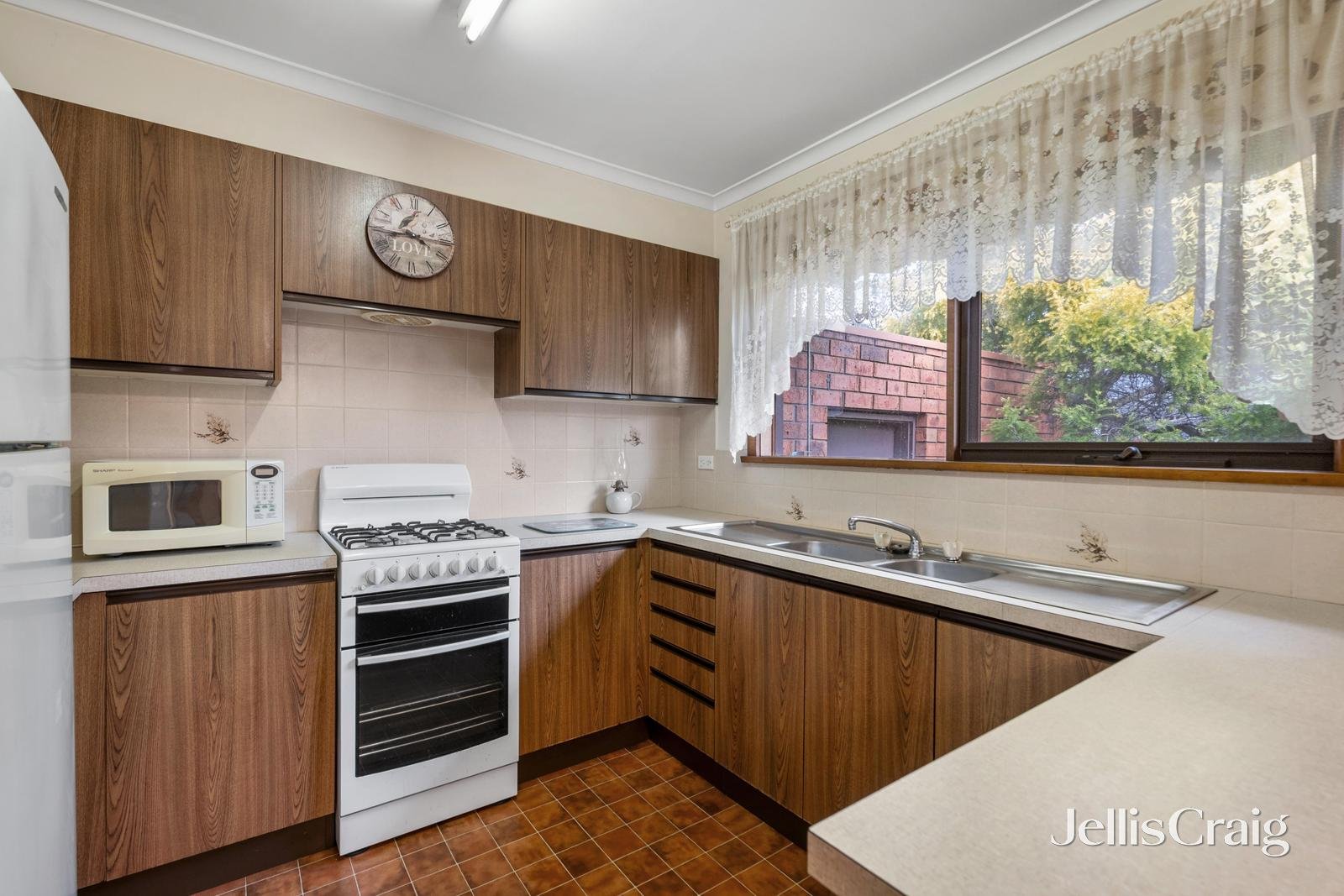 2/21 Barcelona Street, Box Hill image 3