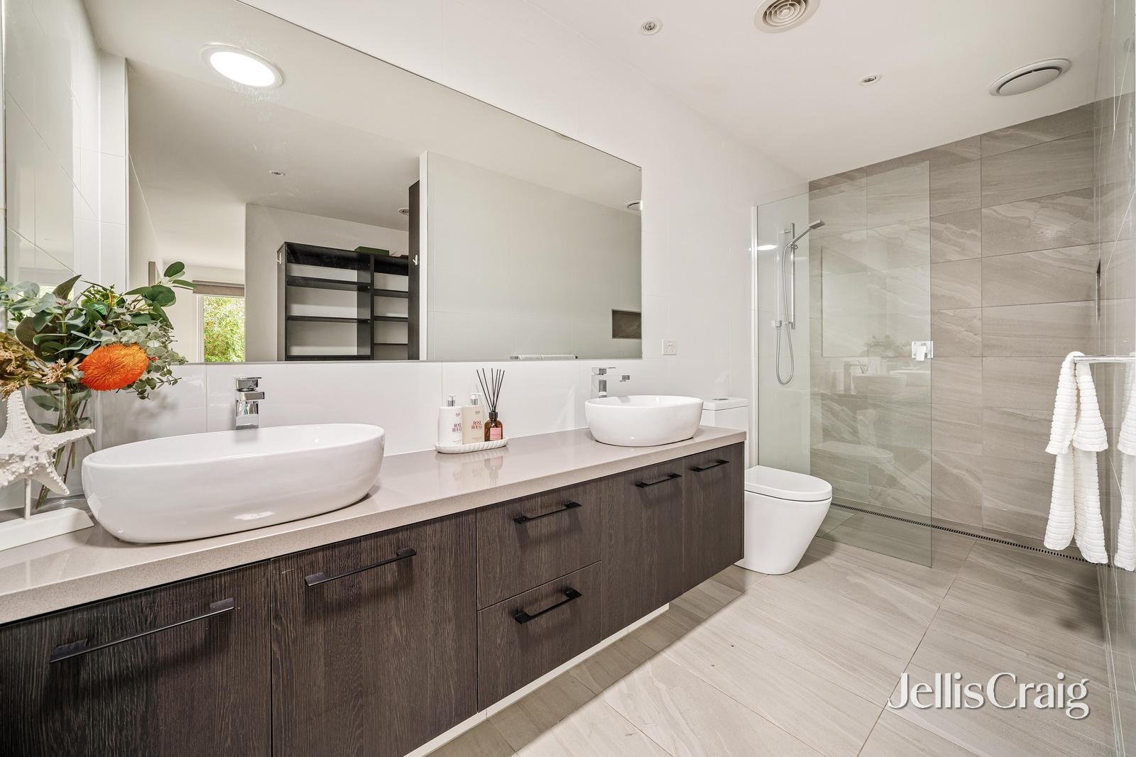 2/21 Dahmen Street, Carrum image 9