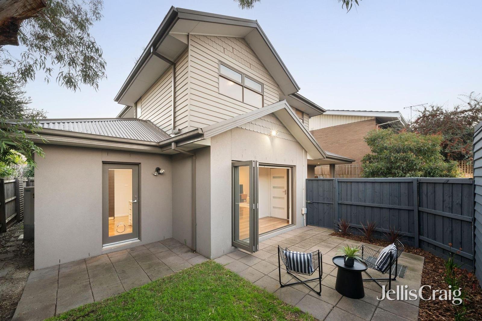 2/21 Derby Street, Northcote image 8