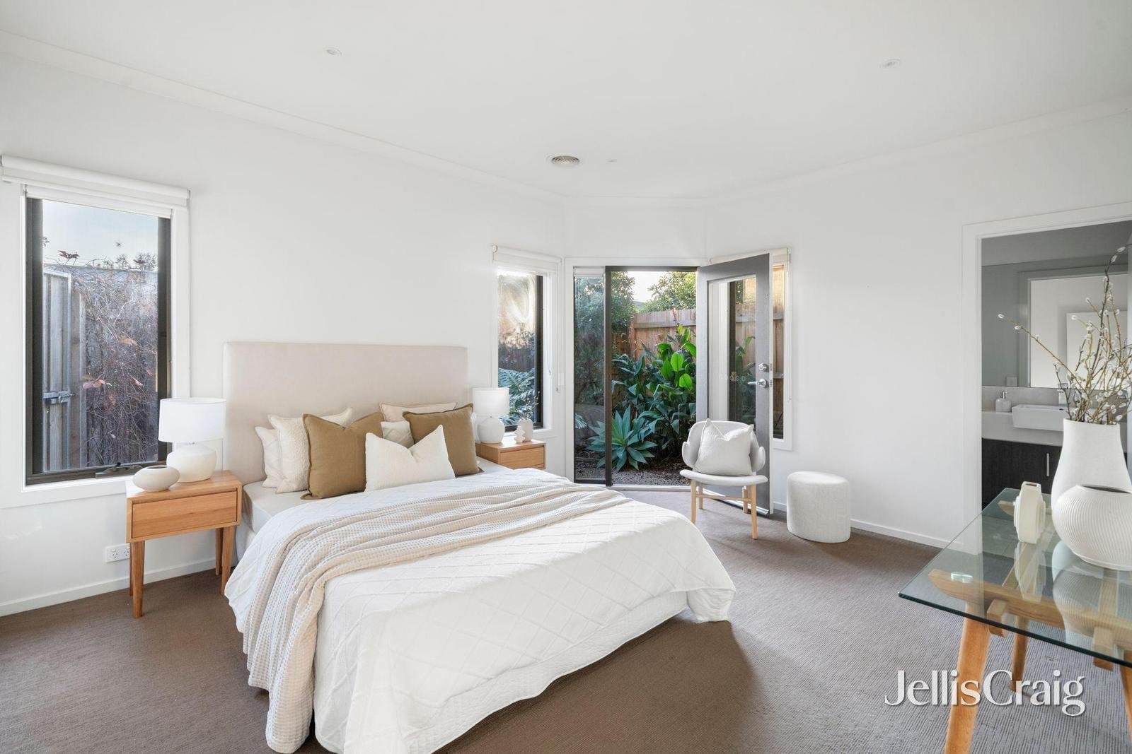 2/21 Derby Street, Northcote image 13