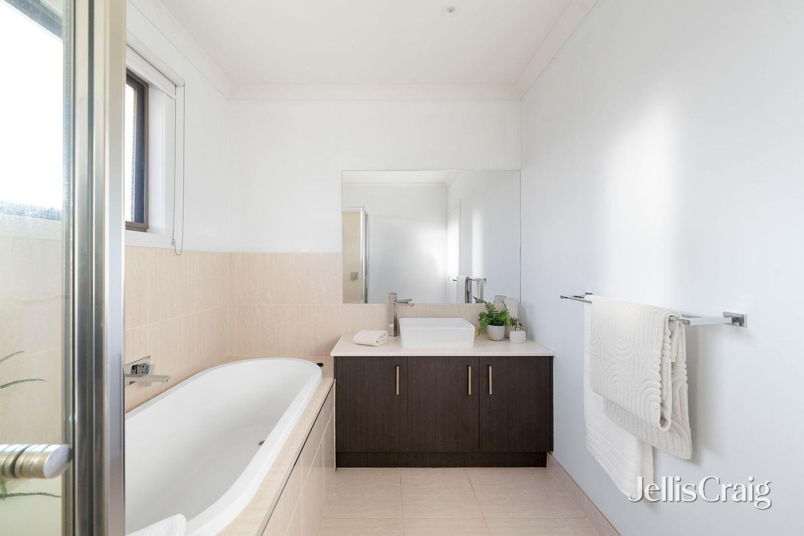 2/21 Derby Street, Northcote image 17