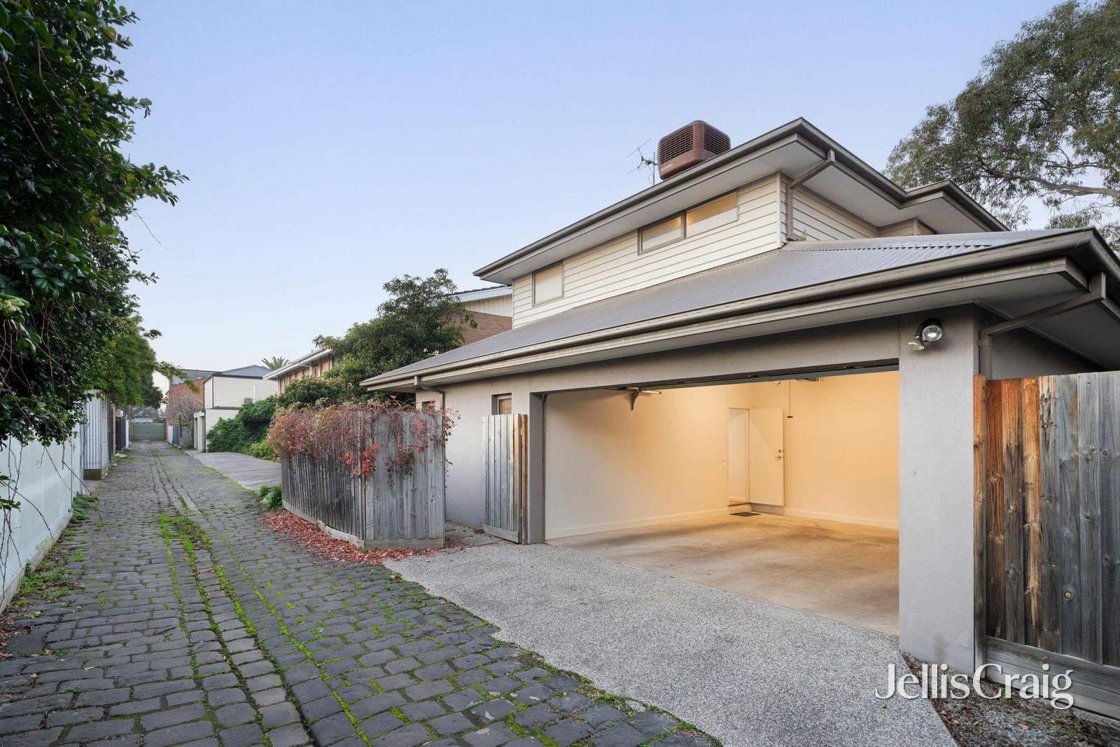 2/21 Derby Street, Northcote image 19