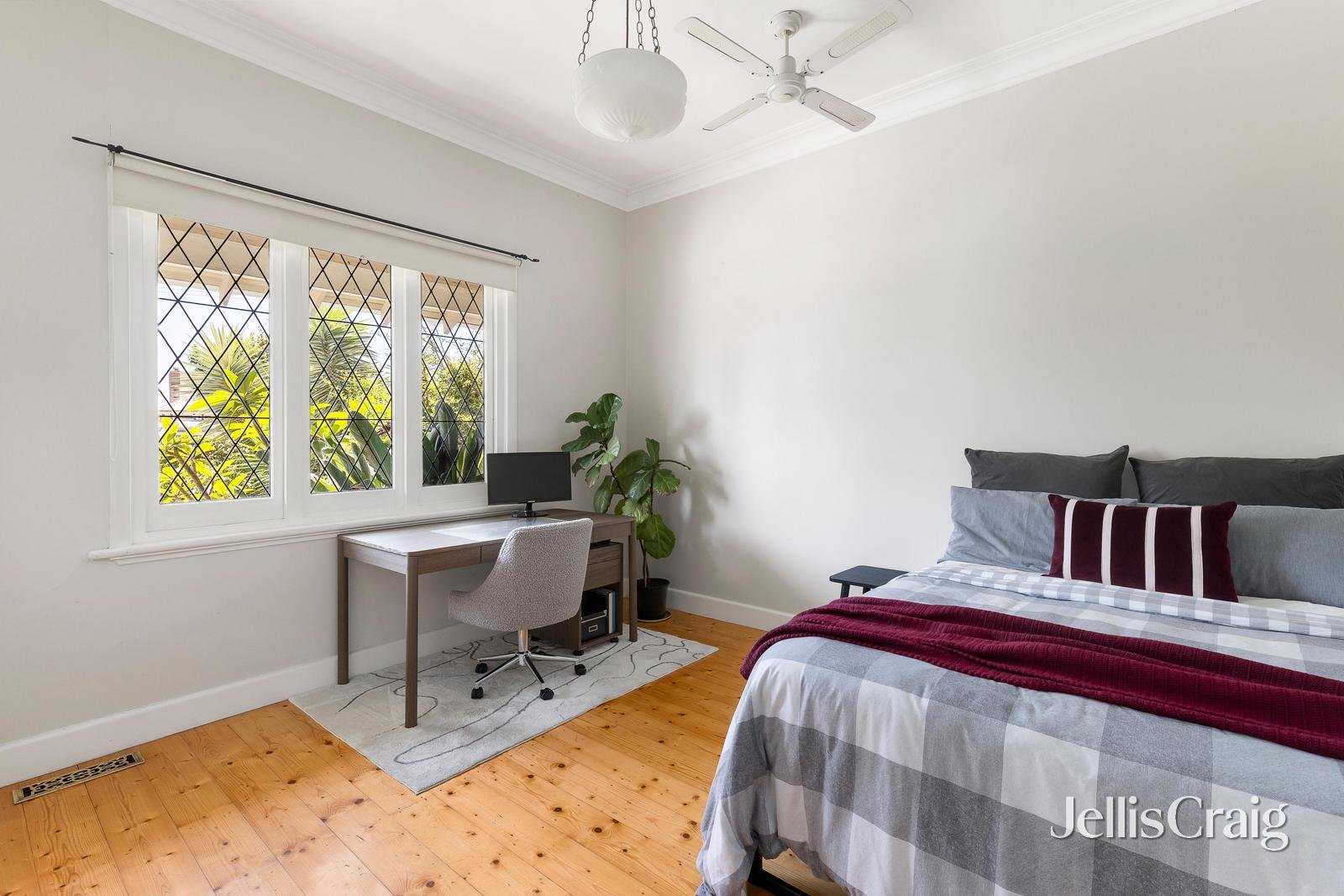 221 Douglas Parade, Newport image 9