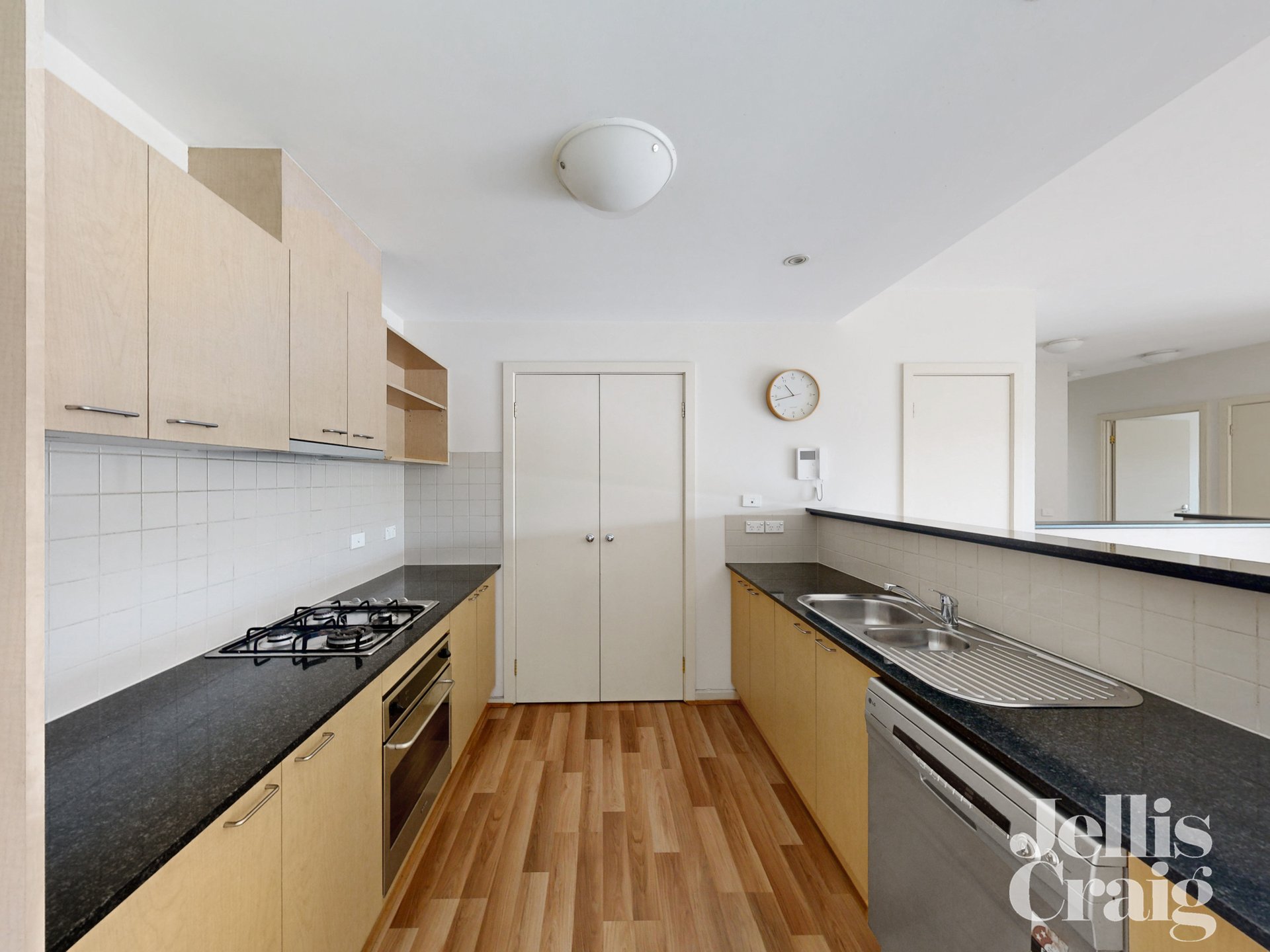 22/1 Gatehouse Drive, Kensington image 2