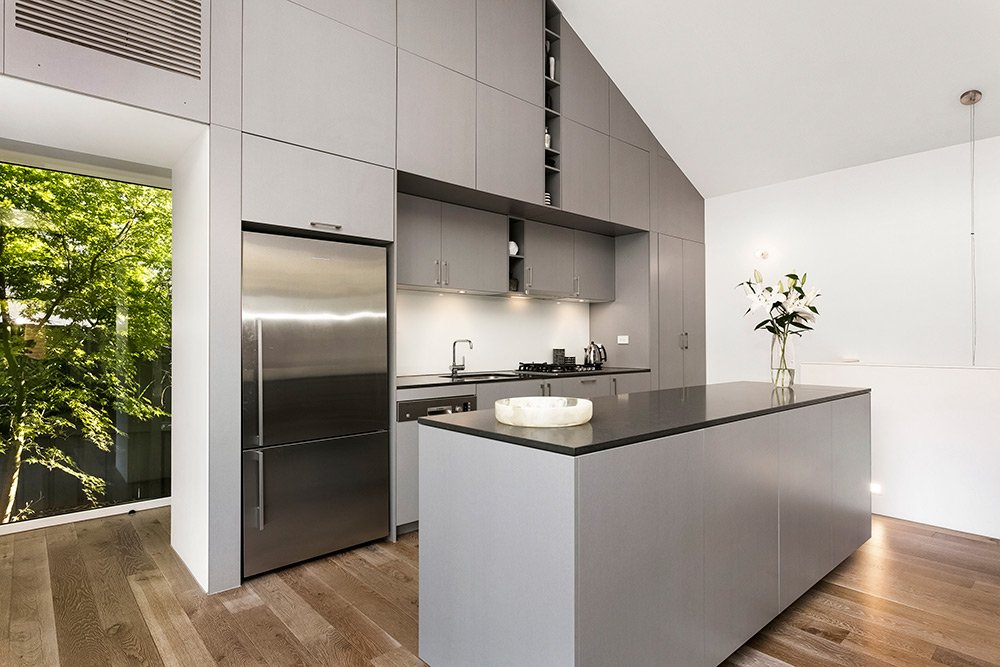 2/21 Gisborne Street, Elsternwick image 4