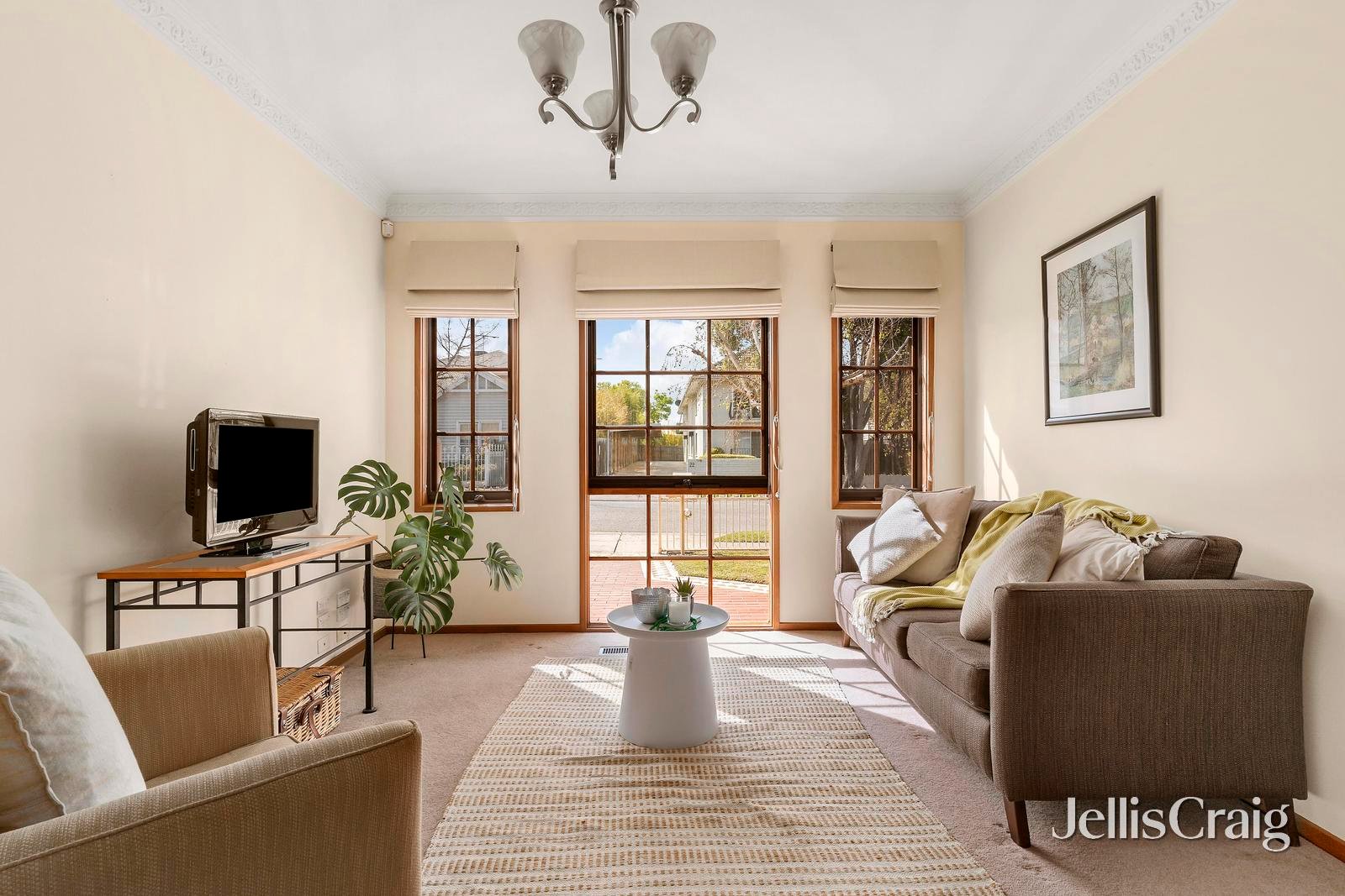 2/21 Grandison Street, Moonee Ponds image 2