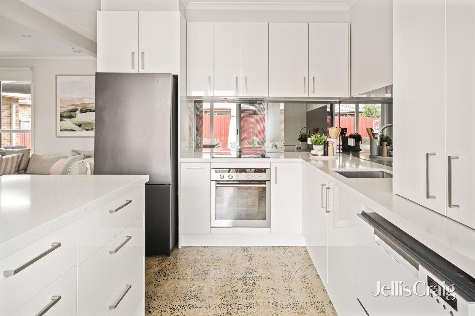 2/21 Kayden Street, Cheltenham image 5