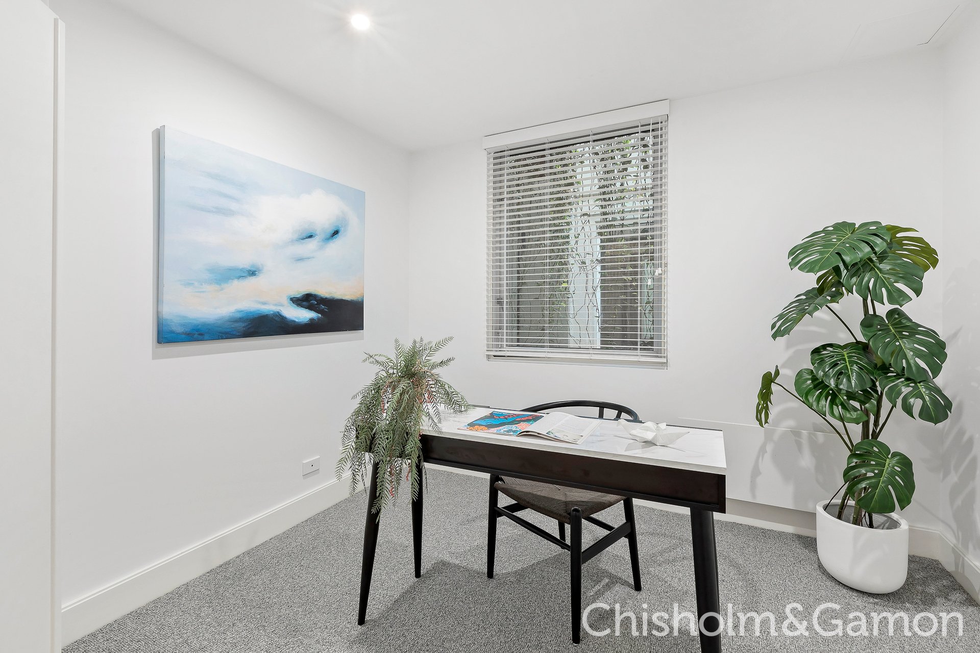 2/21 Marine Parade, St Kilda image 12