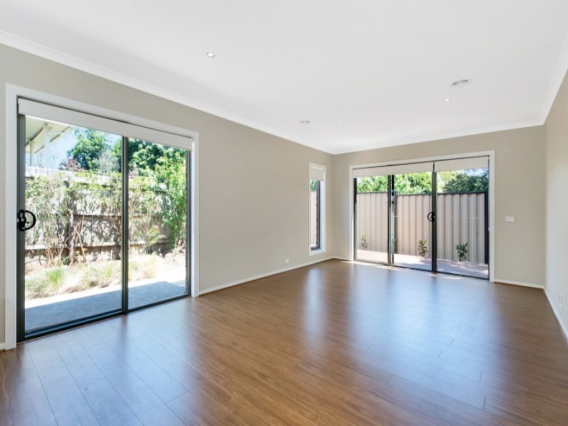 2/21 Marshall Road, Box Hill North image 3