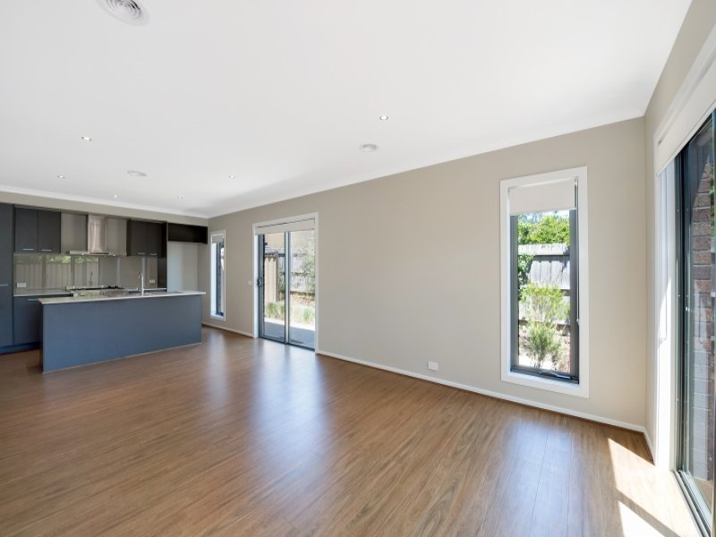 2/21 Marshall Road, Box Hill North image 4