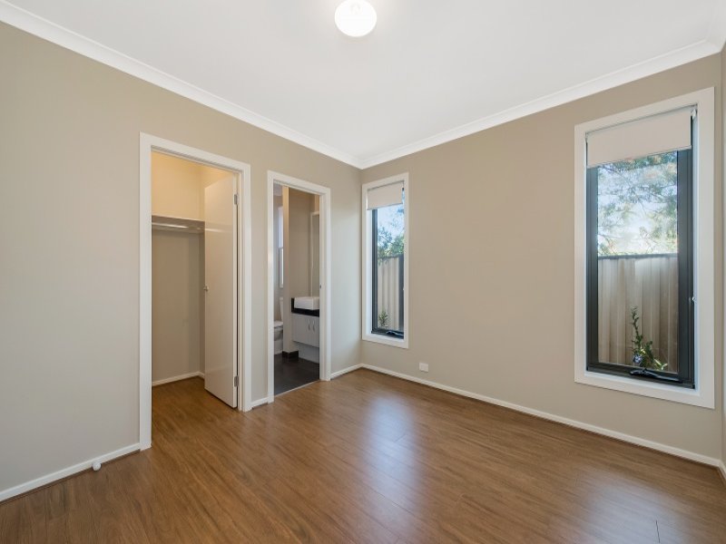 2/21 Marshall Road, Box Hill North image 5
