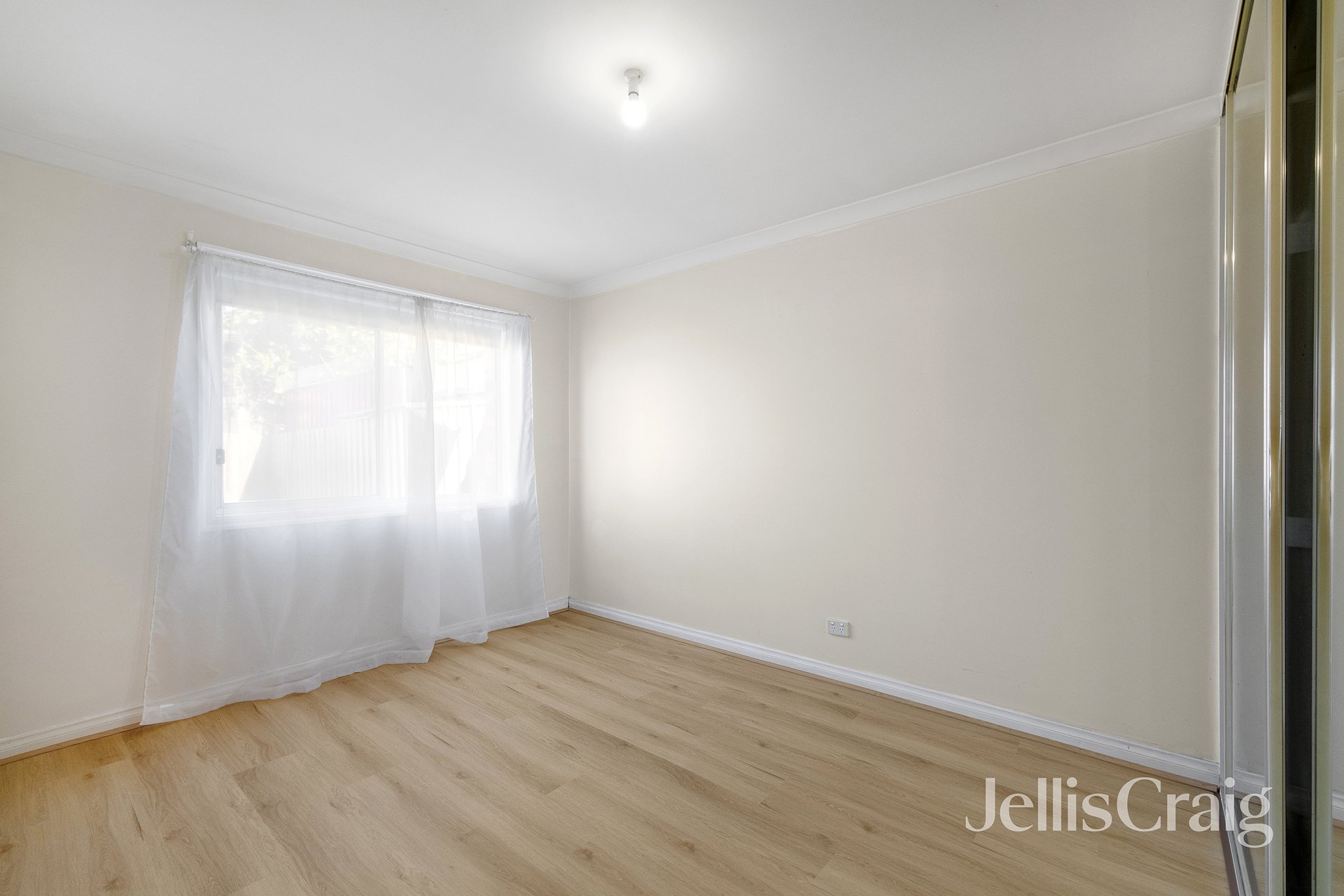 2/21 Mortlake Avenue, Dallas image 8
