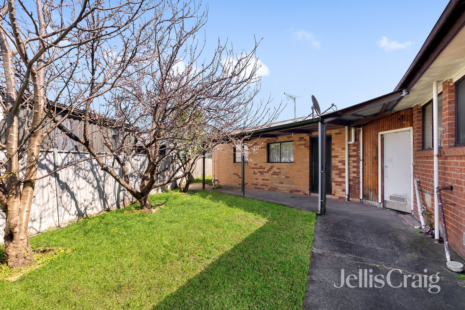 2/21 Mortlake Avenue, Dallas image 9