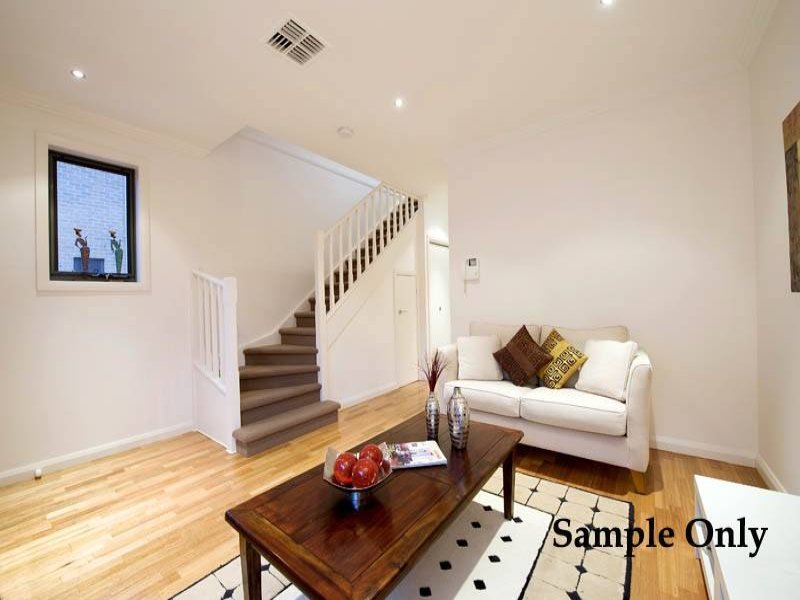 22/1 Nangnak Lane, Mont Albert image 4